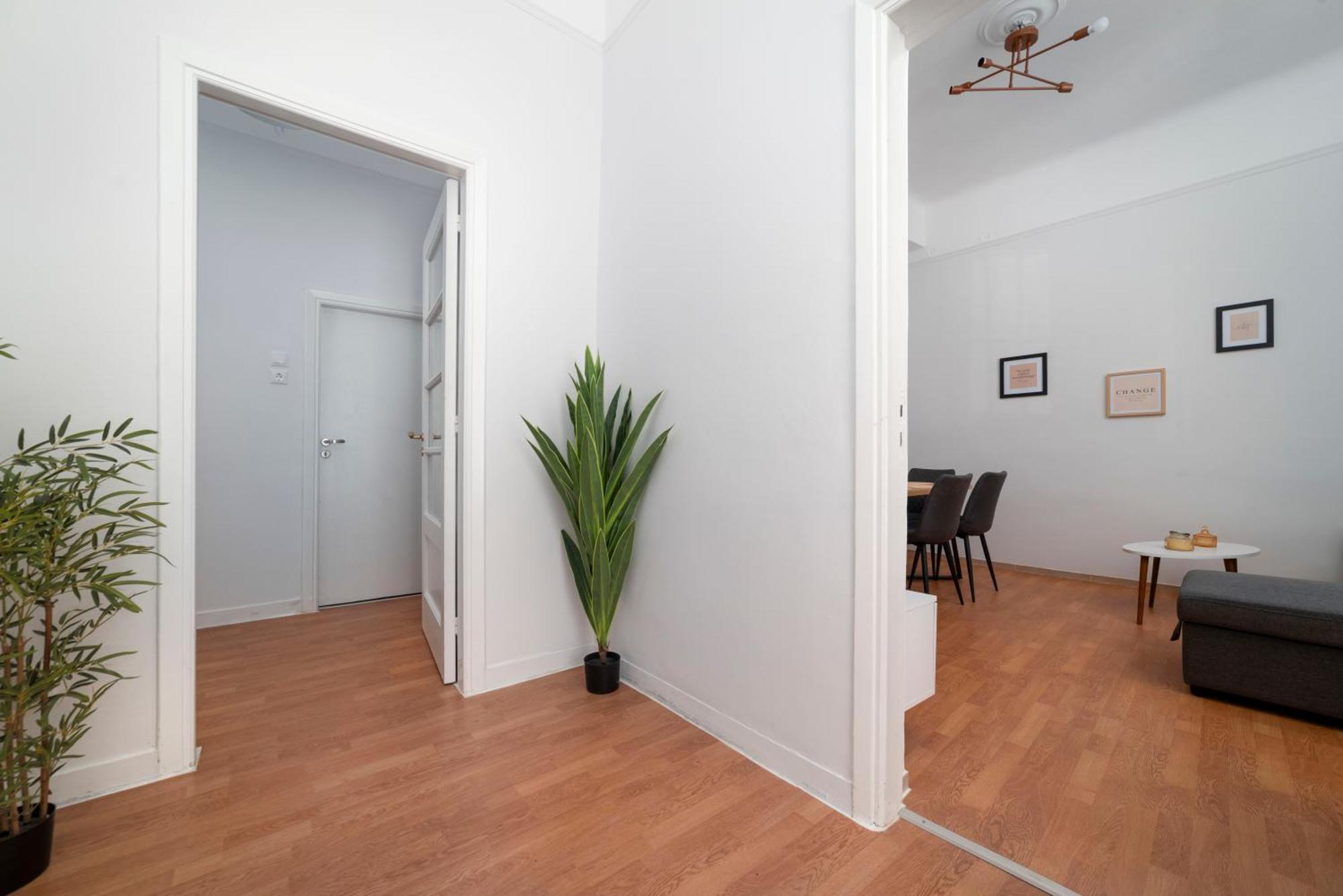 Thissio Getaway 2Ba Next To Athens Ancient Market Екстер'єр фото
