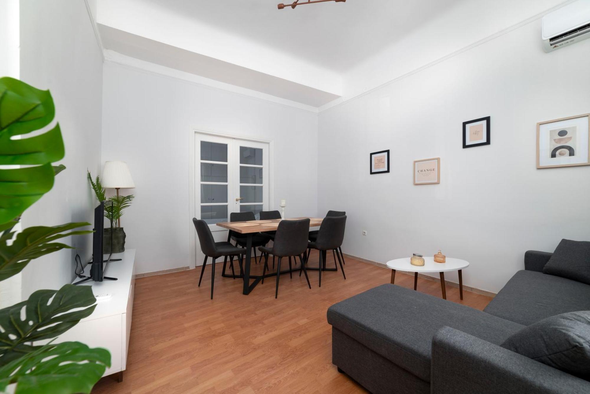 Thissio Getaway 2Ba Next To Athens Ancient Market Екстер'єр фото